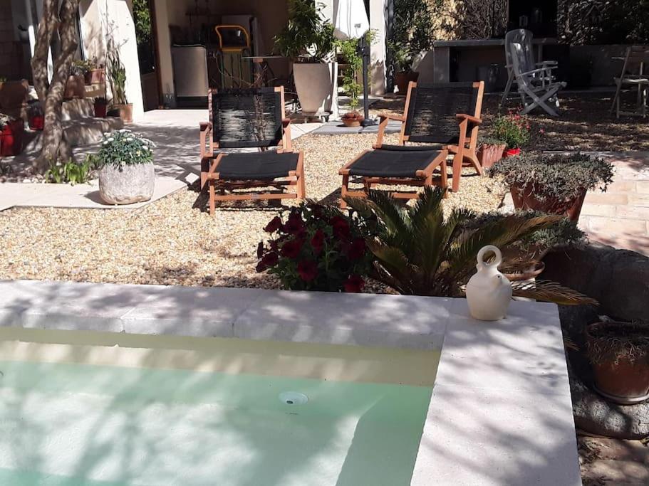 La Suite De Garlone Aujargues Exterior foto