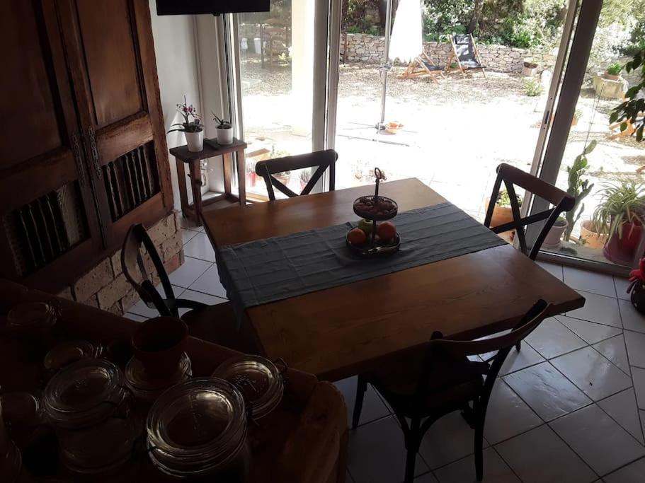 La Suite De Garlone Aujargues Exterior foto